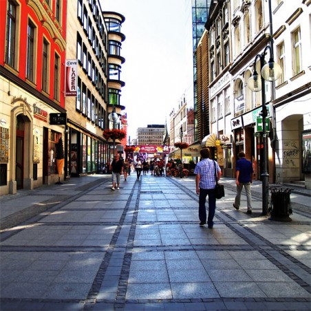 Sidewalk near the marketplace (6:51) 