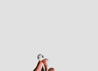 Why making a playlist can save your career as a DJ ? making playlist dj playlist