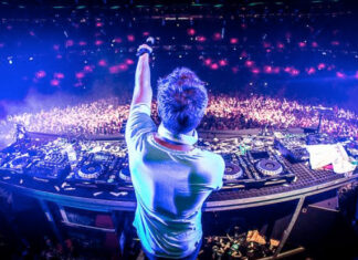 Mixing: The short definition of being a DJ