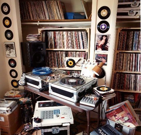 The Restrictions of Audio Sounds / Different examples construction kits