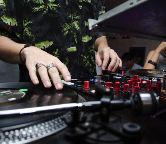 Must Have DJ Skills for DJ'ing in any possible place and time