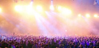 Ways to keep fans / people coming to your DJ performance !