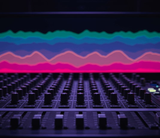 Layering Audio Samples for Depth: Boost Mix Richness Easily